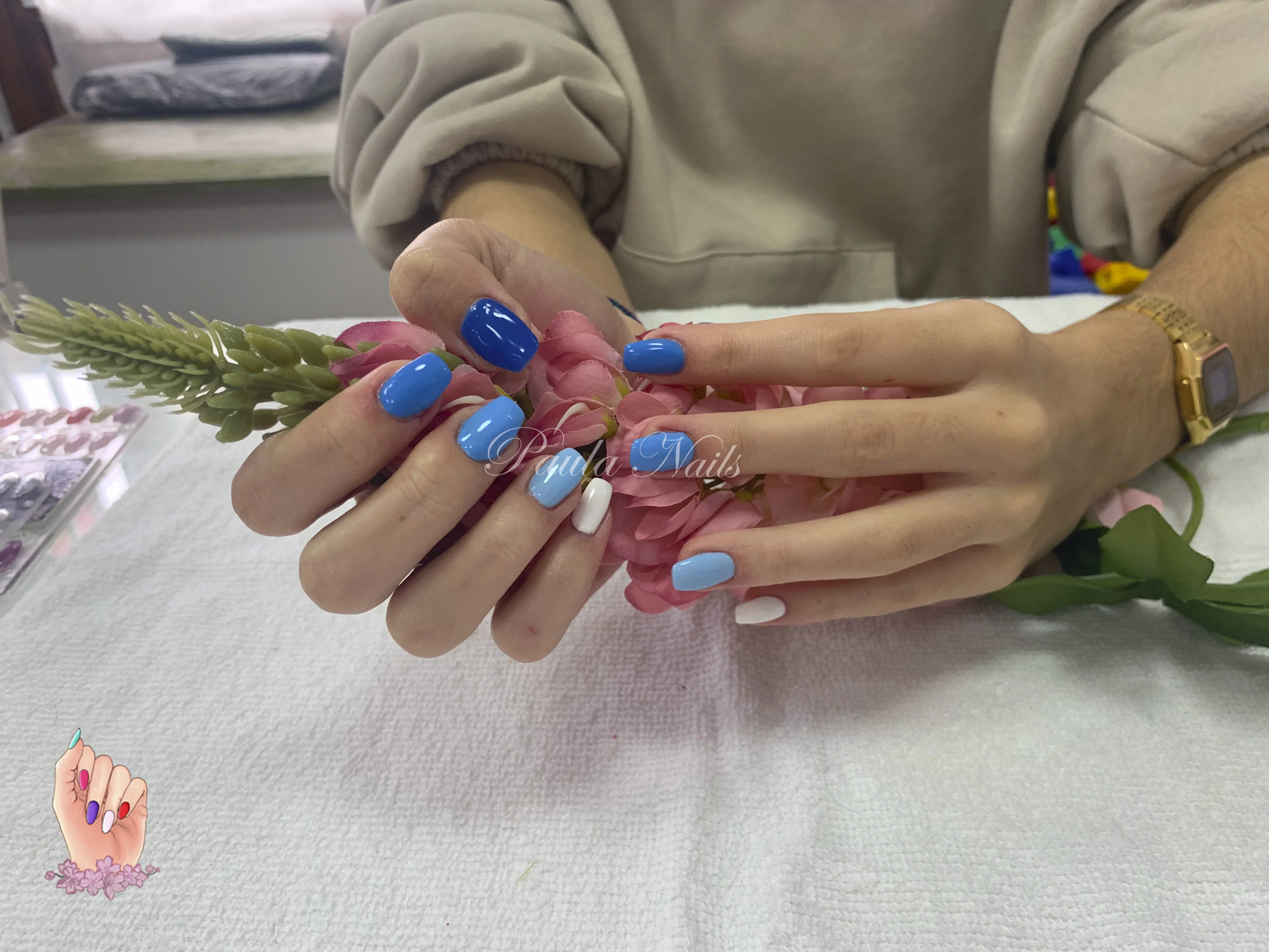 Manicura y diseño de uñas